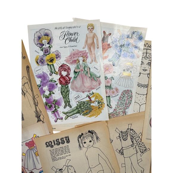 Reader Magazine Assorted Collection of Paper Doll, Dolls, Clothing, Hats  1982 - Picture 3 of 3